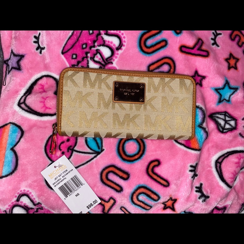 Michael Kors wallet